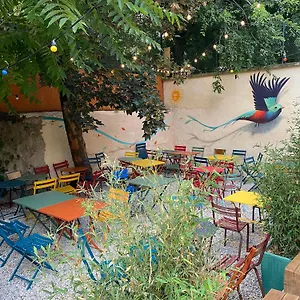Hostel Yasi, Lyon
